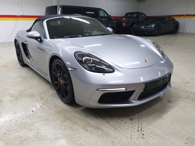 Porsche 718 Boxster S