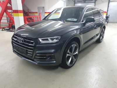 Audi Q5 55 TFSI e Q S LINE 