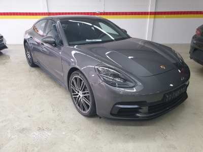 Porsche Panamera 4S Diesel