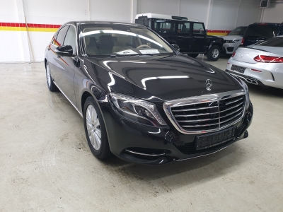 Mercedes-Benz S 400