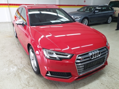 Audi S4 Avant 3.0 TFSI quattro