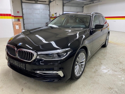 BMW 530i xDrive Touring 