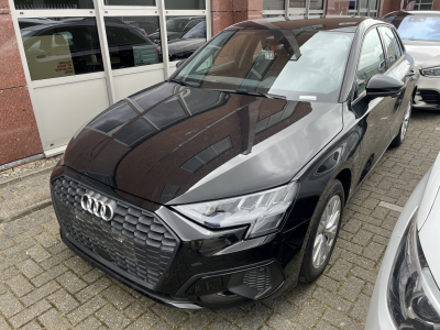 Audi 40 TFSI e S tronic