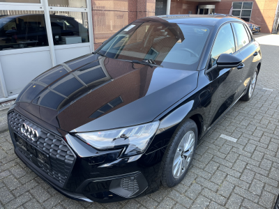 Audi 40 TFSI e S tronic