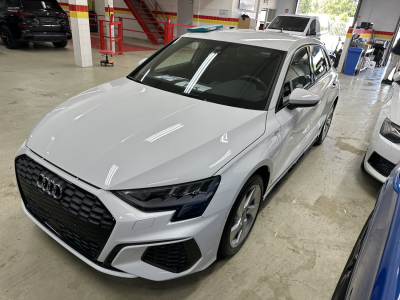 Audi S line 40 TFSI e S tronic