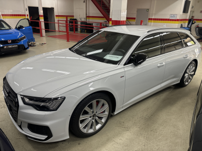 Audi 55 TFSI e quattro S-line sport