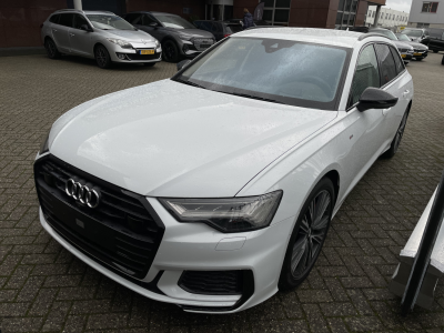 Audi Sport 55 TFSI e Quattro