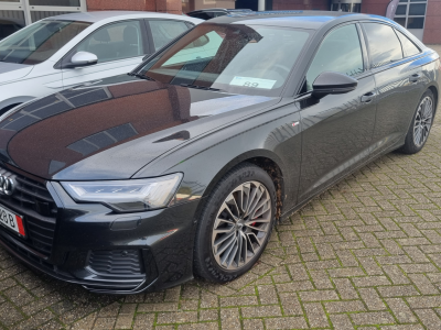 Audi sport 55 TFSI e quattro S tronic