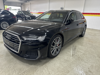 Audi sport 55 TFSI e quattro S tronic