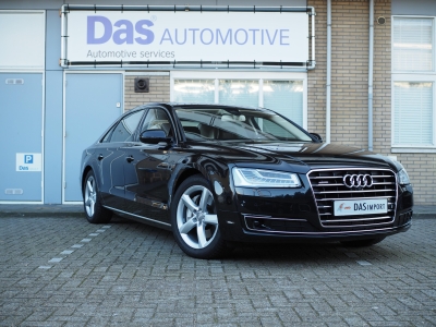 Audi A8 Diesel 3.0 TDI clean diesel quattro Lang 