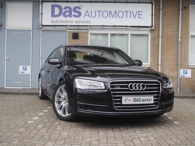 Audi A8 Diesel 3.0 TDI clean diesel quattro Lang