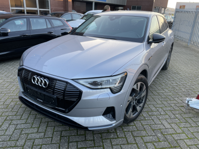 Audi Advanced 50 quattro LED+NAVI