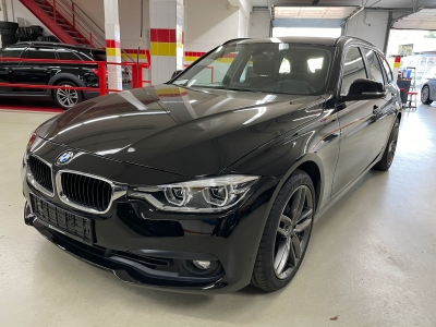 BMW 320i Touring