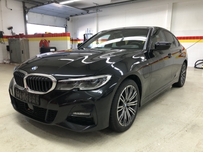 BMW 330e