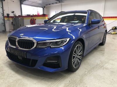 BMW 330e Touring