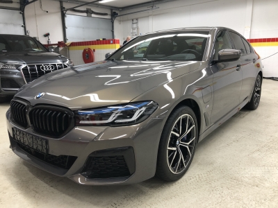 BMW 545e xDrive Limousine