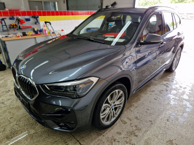 BMW xDrive25e