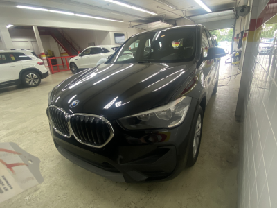 BMW xDrive25e