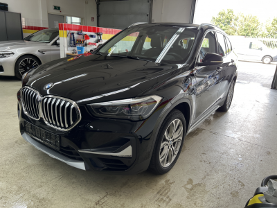 BMW xDrive25e xLine