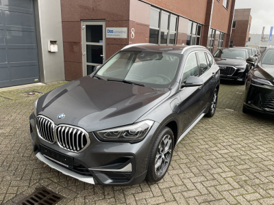 BMW xDrive25e xLine