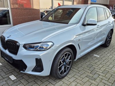 BMW xDrive 30e