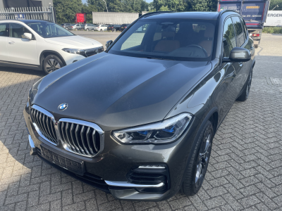 BMW xDrive45e