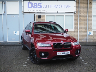 BMW X6 xDrive50i