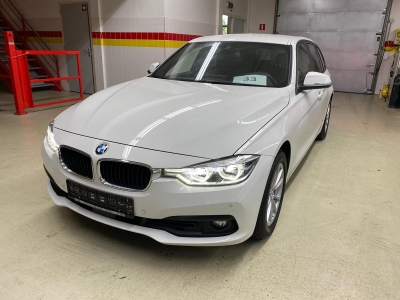 BMW 320i