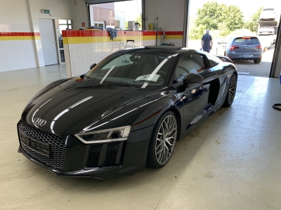 Audi R8 V10 plus 5.2 FSI quattro S tronic