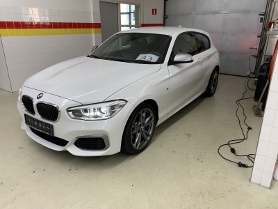 BMW M140i