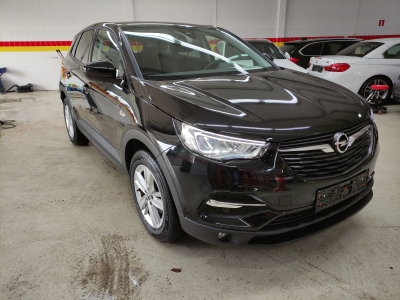 Opel Grandland X 1.2 Turbo