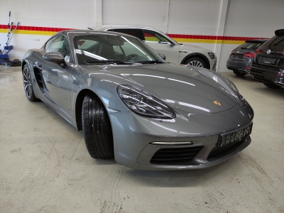 Porsche 718 Cayman S