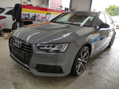 Audi A4 Avant 2.0 TFSI Quattro S Line