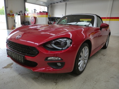 Fiat 124 Spider Lusso 