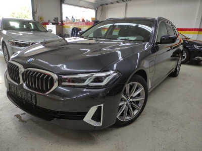 BMW 530e Touring Luxury Line 