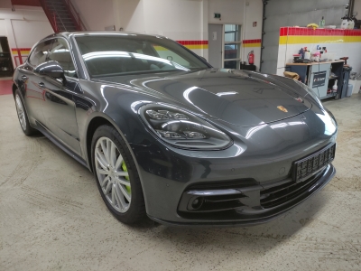 Porsche Panamera 4 E-Hybrid Sport Turismo 