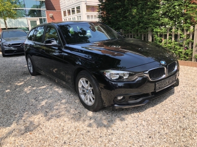 BMW 320i Touring