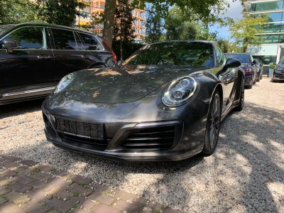 Porsche 911 Carrera 4S