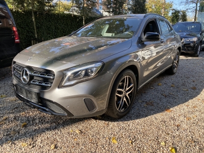 Mercedes-Benz GLA Klasse 180