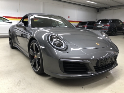 Porsche 911 Carrera 4S Cabriolet