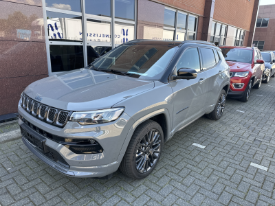 Jeep 4xe 240 S