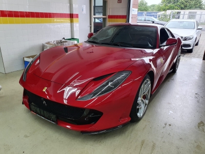 Ferrari 812 6.5 V12 Superfast DCT