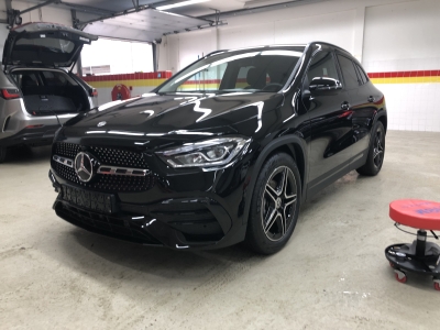 Mercedes-Benz GLA 180