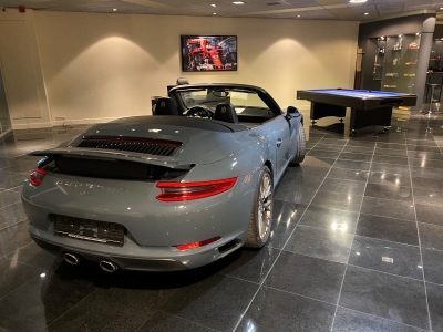 Porsche 911 Carrera Cabriolet