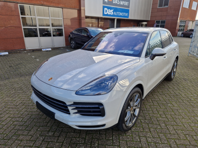 Porsche E-Hybrid Platinum Edition 462 PS