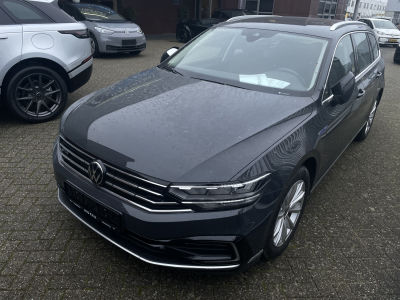 Volkswagen Passat Var. 1.4 TSI Hybrid DSG GTE - Navi*LED*Ka