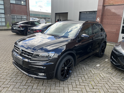 Volkswagen 2.0 TSI DSG 4M Highline black R-Line