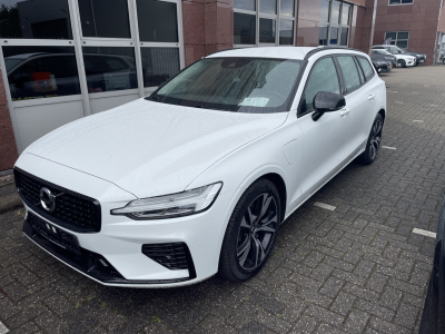 Volvo T6 AWD Recharge Geartronic R-Design Expression