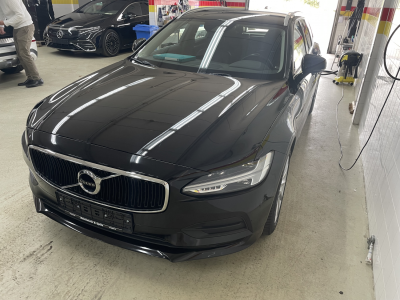 Volvo T4 Momentum Pro