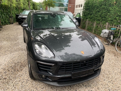 Porsche Macan S